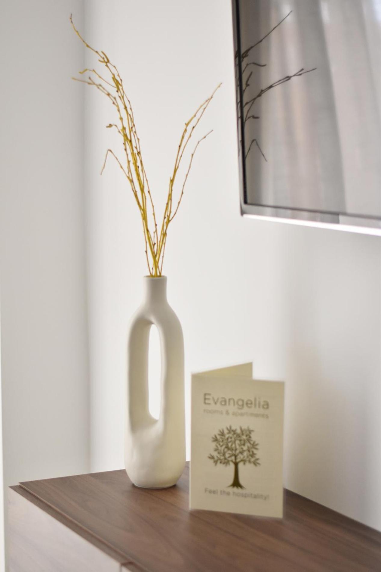 Evangelia & αpartments - B Apartment